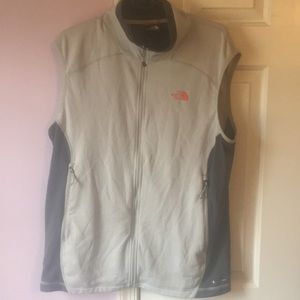 Men’s north face vest